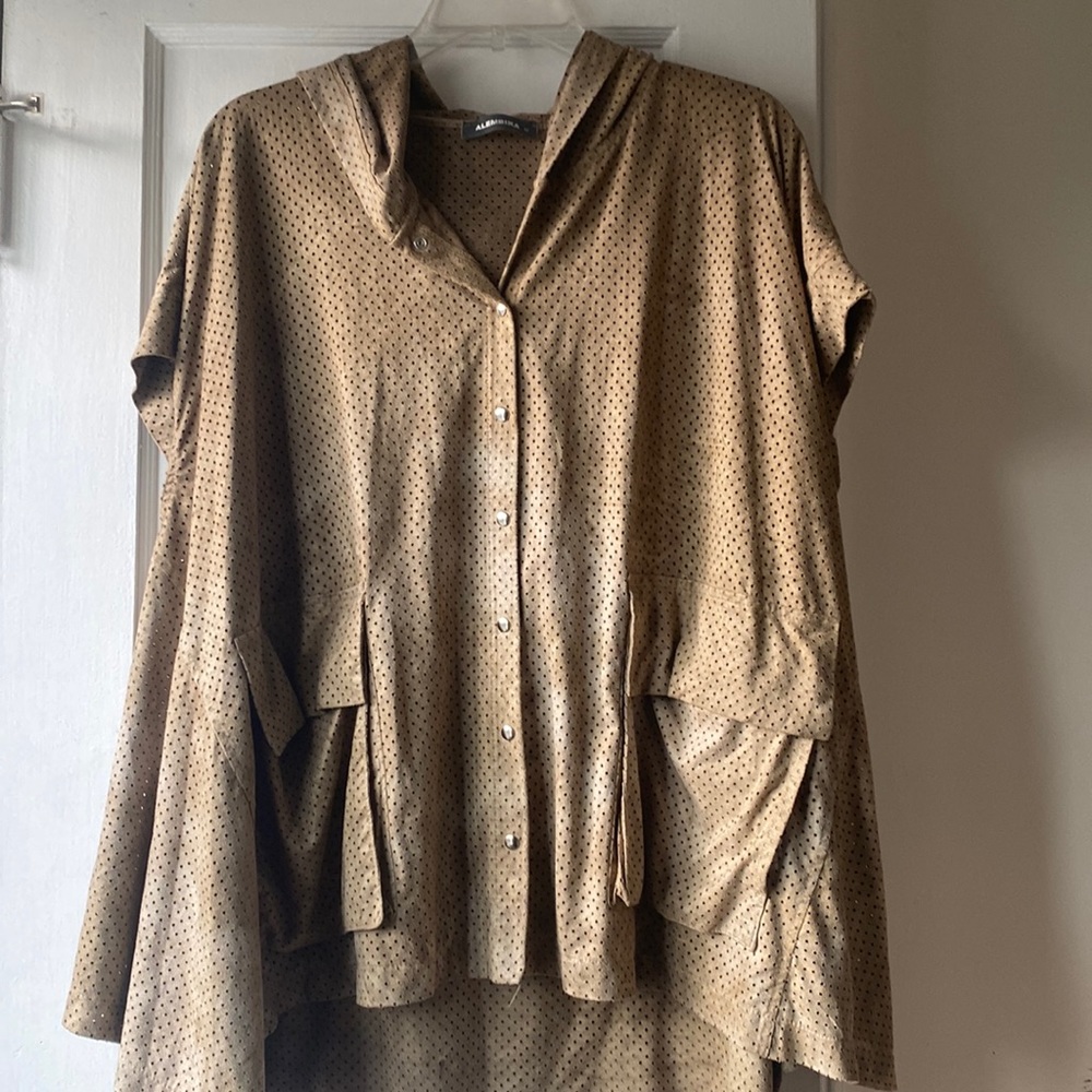 Alembika hooded short sleeve jacket